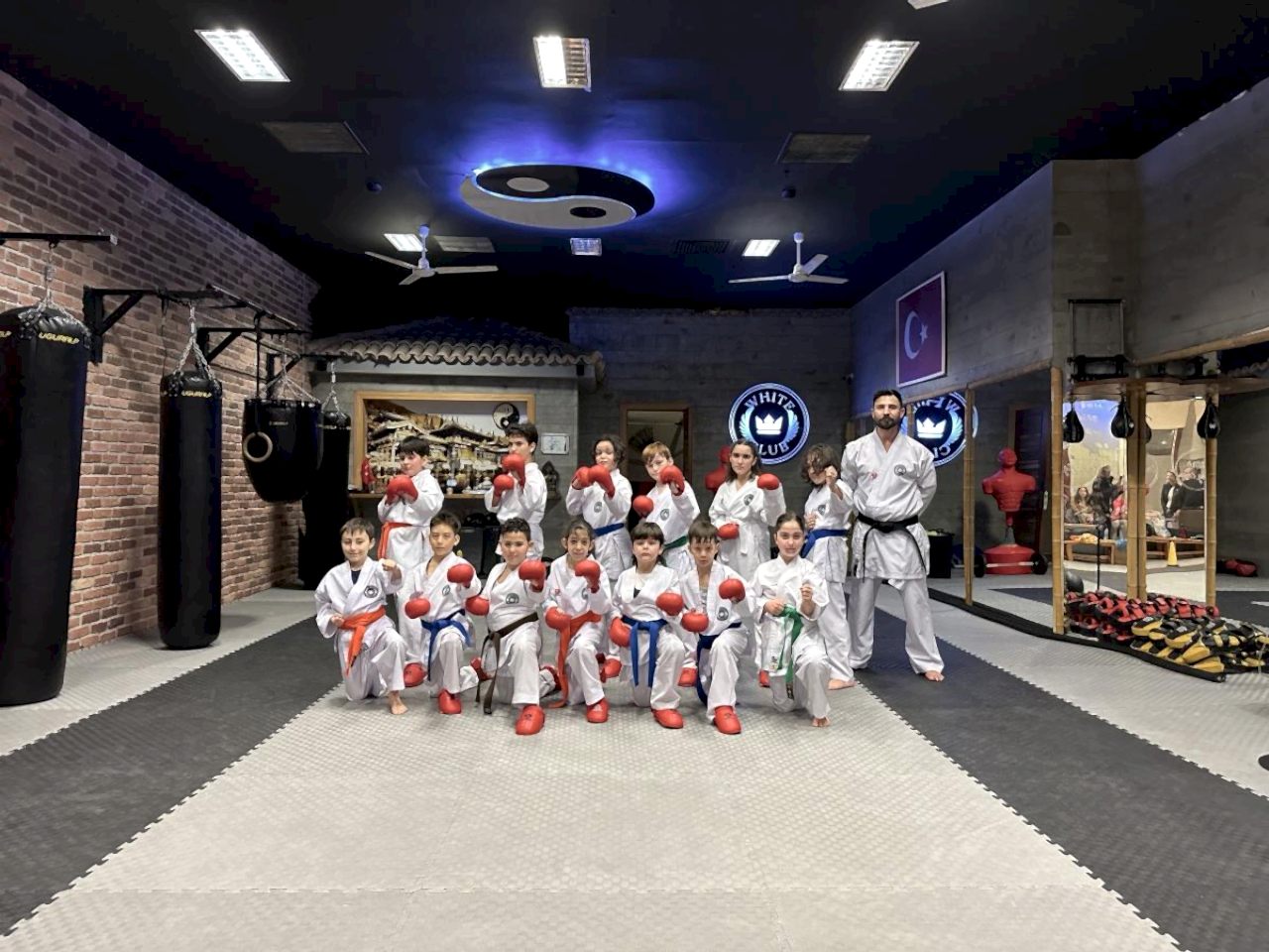 Çocukların dövüş sporu yapmasının fiziksel ve psikolojik faydaları nelerdir?