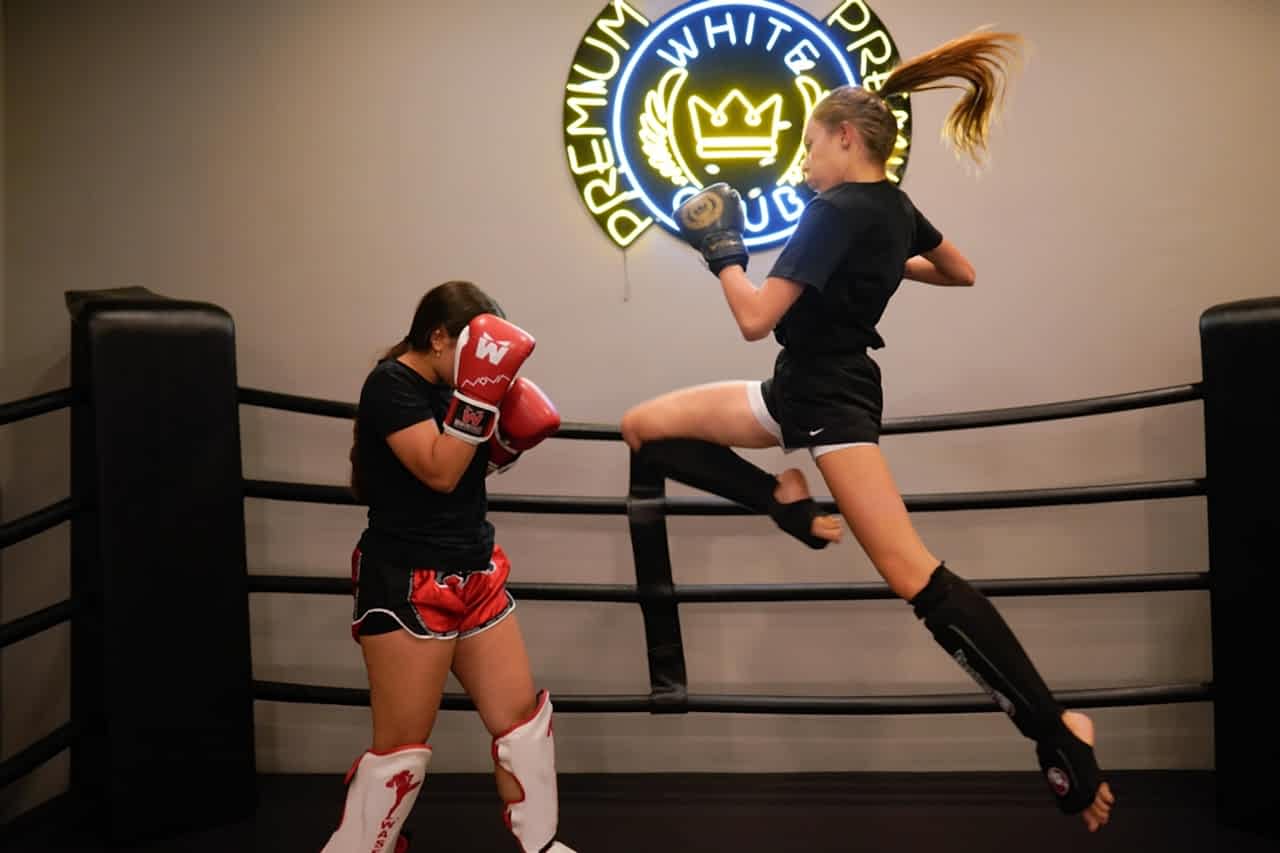 Kickboks Kursu; Hem eğlenirken hem de forma girmek mi istiyorsunuz?